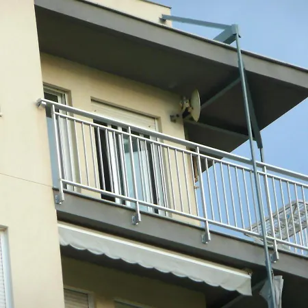 3 Bedrooms Appartement At Torrevieja 80 M Away From The Beach With Sea View Terrace And Wifi *