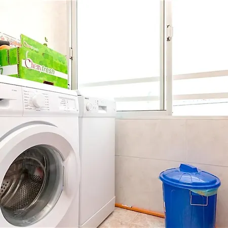 شقة 3 Bedrooms Appartement At Torrevieja 80 M Away From The Beach With Sea View Terrace And Wifi تورّيفيِخا